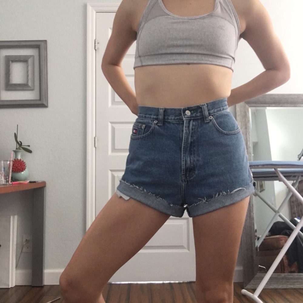 Vintage Tommy Hilfiger denim high waisted shorts - Picture 3 of 4